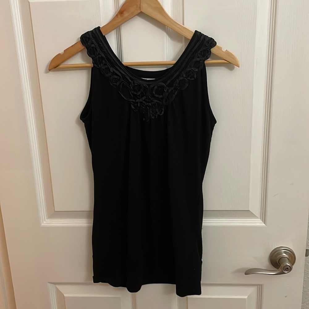 Romy black sleeveless top with cabled neckline design